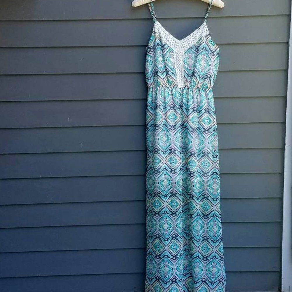 Maurices Blue Print Maxi Dress with Spagetti Straps size Medium